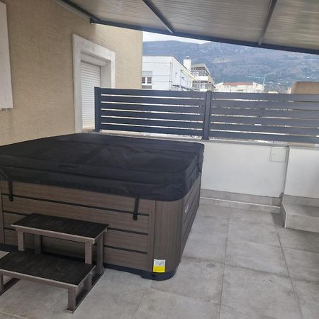 Apartmani Jukic Каштела Экстерьер фото