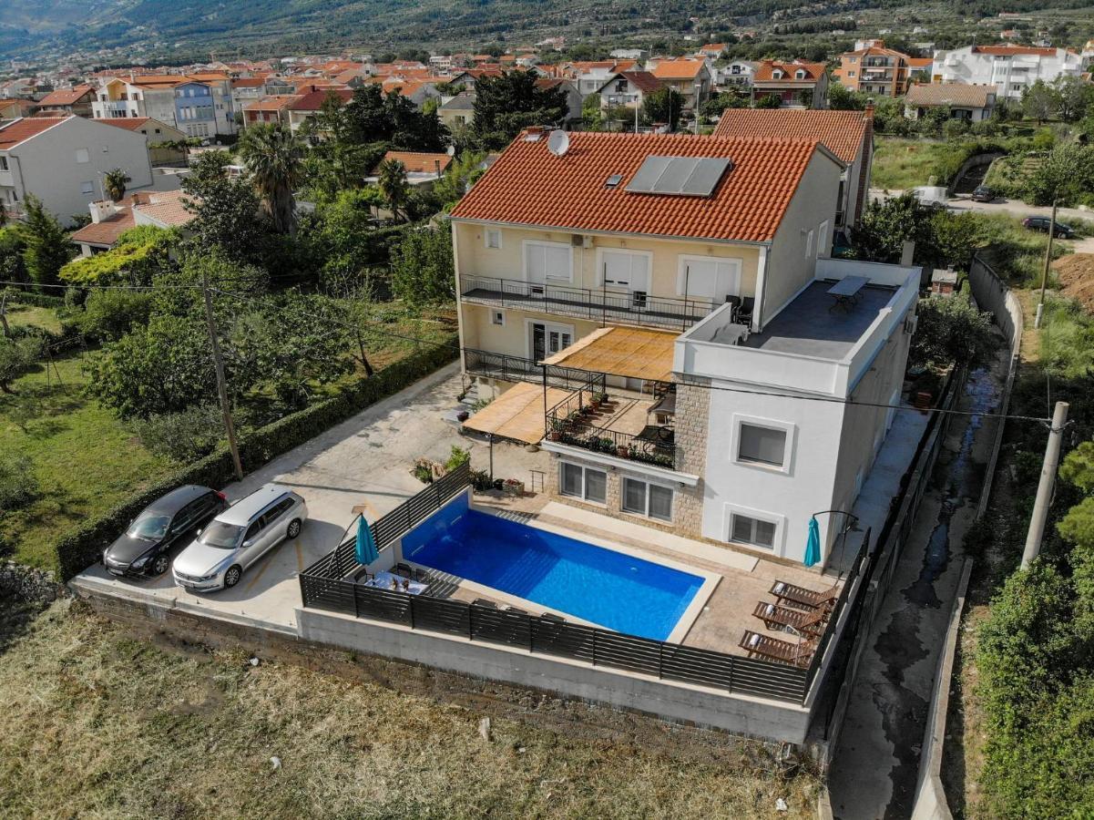 Apartmani Jukic Каштела Экстерьер фото