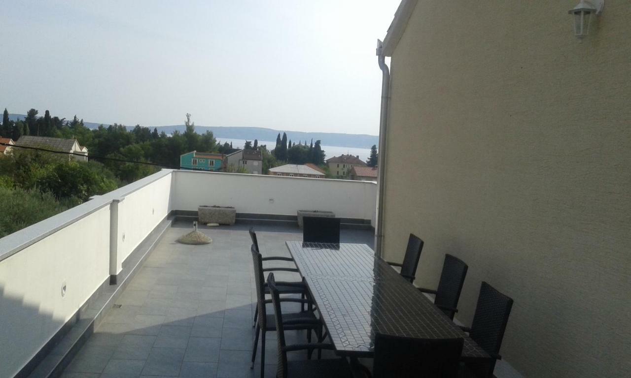 Apartmani Jukic Каштела Экстерьер фото