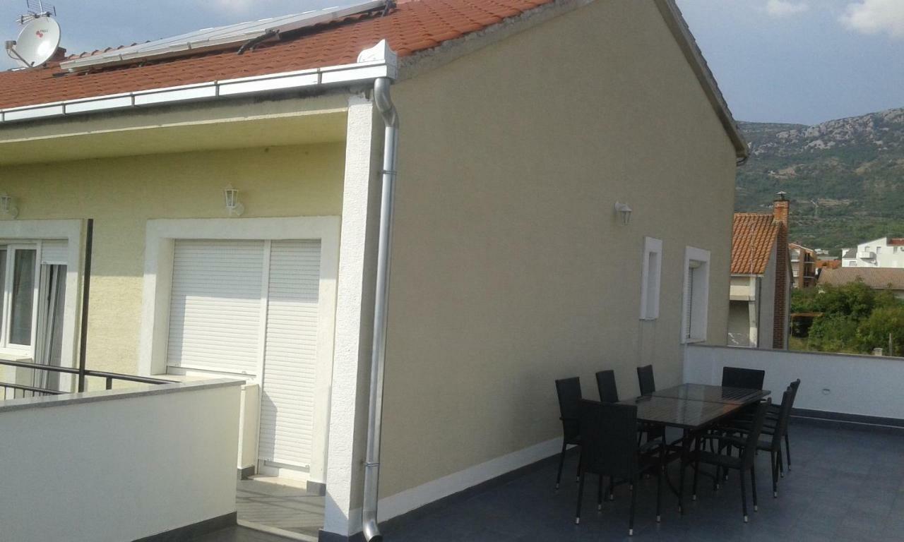 Apartmani Jukic Каштела Экстерьер фото